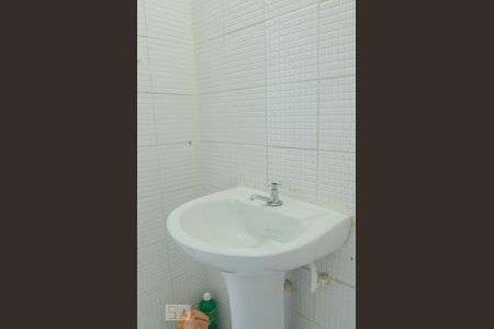 Banheiro Corredor de apartamento para alugar com 3 quartos, 100m² em Costa Azul, Salvador