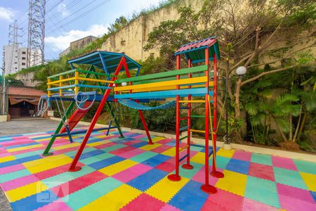 Apartamento à venda com 50m², 2 quartos e 1 vaga Apartamento à venda com 50m², 2 quartos e 1 vagaÁrea Comum - Playground