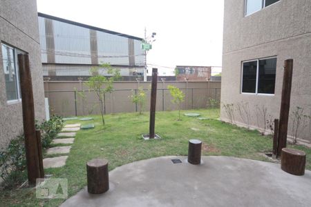 Apartamento à venda com 40m², 2 quartos e sem vagaÁrea comum