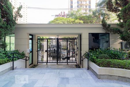 Apartamento para alugar com 98m², 3 quartos e 1 vagaFachada e portaria