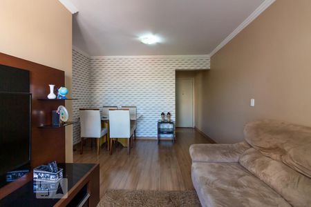 Sala de apartamento para alugar com 3 quartos, 65m² em Jardim Jaqueline, São Paulo