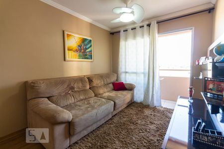 Sala de apartamento para alugar com 3 quartos, 65m² em Jardim Jaqueline, São Paulo