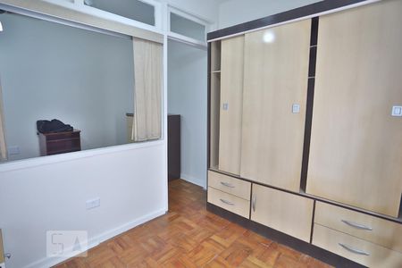 Quarto de kitnet/studio para alugar com 1 quarto, 35m² em Boqueirão, Santos