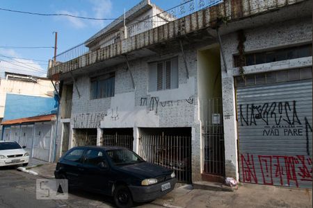 Casa à venda com 290m², 2 quartos e 7 vagasFachada