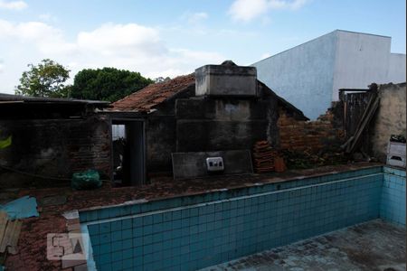 Casa à venda com 290m², 2 quartos e 7 vagasPiscina