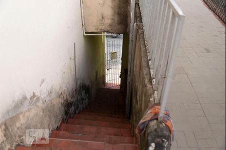 Casa à venda com 290m², 2 quartos e 7 vagasEscadas