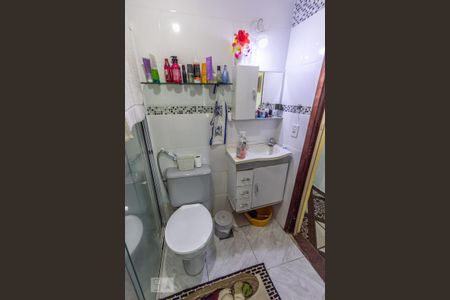 Apartamento à venda com 70m², 2 quartos e 1 vaga Apartamento à venda com 70m², 2 quartos e 1 vagaBanheiro