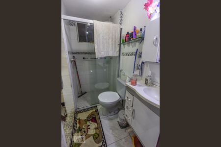 Apartamento à venda com 70m², 2 quartos e 1 vaga Apartamento à venda com 70m², 2 quartos e 1 vagaBanheiro