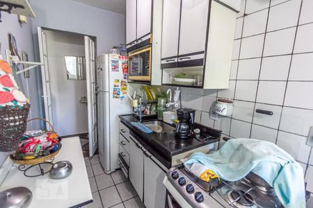 Apartamento à venda com 70m², 2 quartos e 1 vaga Apartamento à venda com 70m², 2 quartos e 1 vagaCozinha e Área de Serviço