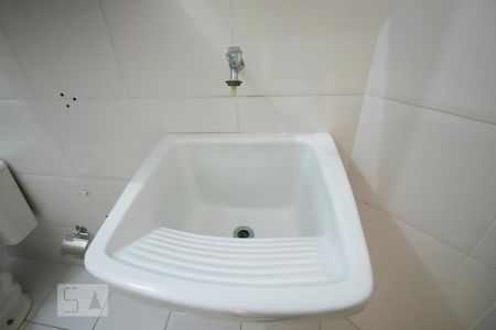 Banheiro de kitnet/studio para alugar com 1 quarto, 35m² em Vila Clementino, São Paulo