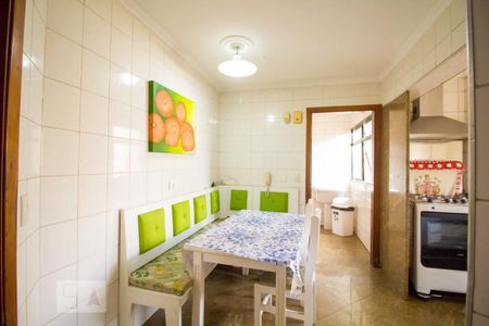 Apartamento à venda com 156m², 4 quartos e 3 vagas Apartamento à venda com 156m², 4 quartos e 3 vagasSala de Jantar