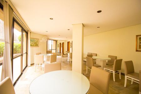 Apartamento à venda com 156m², 4 quartos e 3 vagas Apartamento à venda com 156m², 4 quartos e 3 vagasSalão de Festas