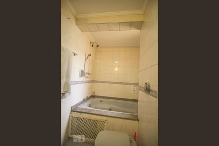 Apartamento à venda com 156m², 4 quartos e 3 vagas Apartamento à venda com 156m², 4 quartos e 3 vagasBanheiro Quarto 4 - Suíte