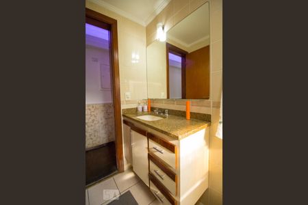 Apartamento à venda com 156m², 4 quartos e 3 vagas Apartamento à venda com 156m², 4 quartos e 3 vagasBanheiro