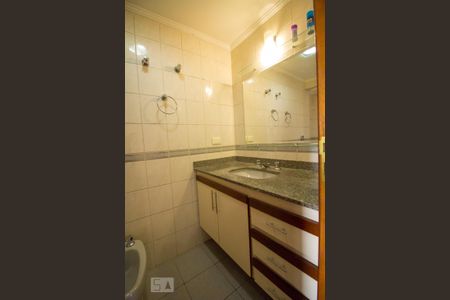 Apartamento à venda com 156m², 4 quartos e 3 vagas Apartamento à venda com 156m², 4 quartos e 3 vagasBanheiro Quarto 4 - Suíte