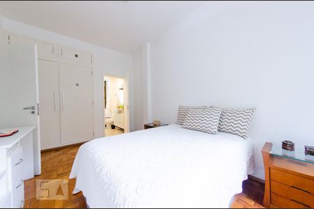 Apartamento para alugar com 136m², 4 quartos e 1 vagaSemi-Suíte 2