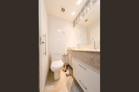 Apartamento para alugar com 136m², 4 quartos e 1 vagaBanheiro Social