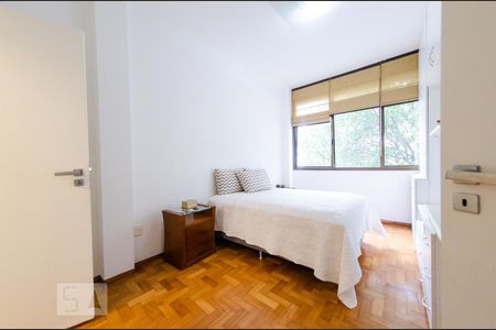 Apartamento para alugar com 136m², 4 quartos e 1 vagaSemi-Suíte 2