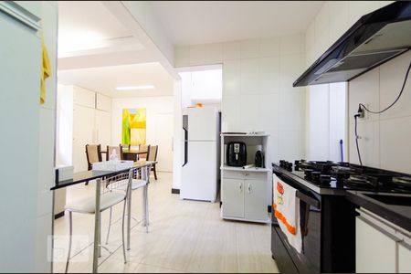 Apartamento para alugar com 136m², 4 quartos e 1 vagaCozinha