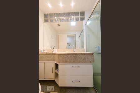 Apartamento para alugar com 136m², 4 quartos e 1 vagaBanheiro Social