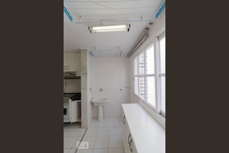 Apartamento para alugar com 96m², 2 quartos e 1 vagaÁrea de Serviço
