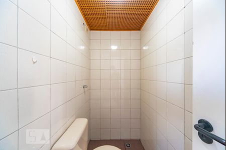 Banheiro de Serviço de apartamento à venda com 3 quartos, 95m² em Jardim, Santo André
