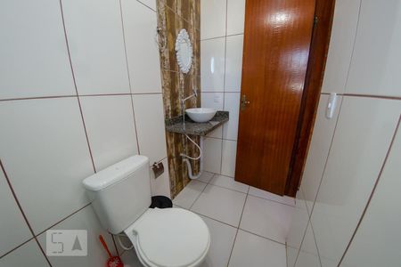 Banheiro de apartamento para alugar com 2 quartos, 60m² em São João do Rio Vermelho, Florianópolis
