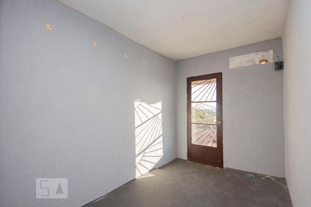 Casa à venda com 230m², 4 quartos e 3 vagassuíte