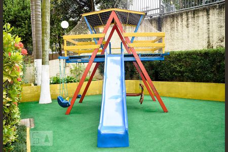 Apartamento à venda com 48m², 2 quartos e 1 vaga Apartamento à venda com 48m², 2 quartos e 1 vagaPlayground