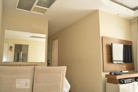 Sala de apartamento à venda com 2 quartos, 48m² em Vila Firmiano Pinto, São Paulo