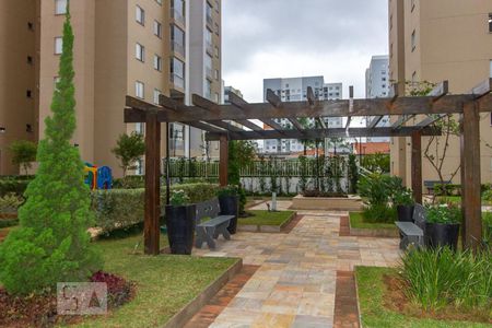 Apartamento à venda com 72m², 2 quartos e 1 vagaÁrea comum - jardim