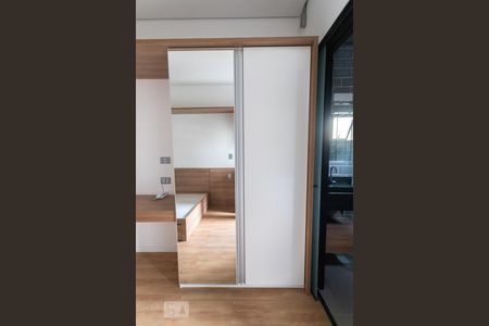 Studio - Armário de kitnet/studio para alugar com 1 quarto, 13m² em Campos Elíseos, São Paulo