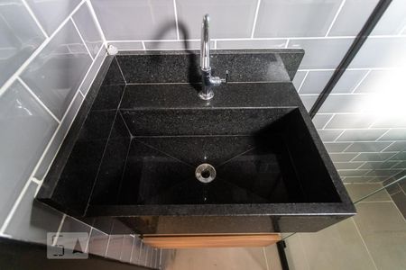 Studio para alugar com 13m², 1 quarto e sem vaga Studio para alugar com 13m², 1 quarto e sem vagaBanheiro