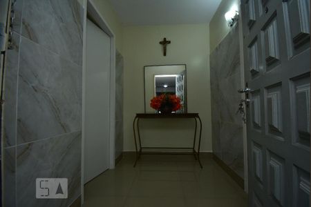Apartamento à venda com 60m², 2 quartos e sem vagaHall de Entrada