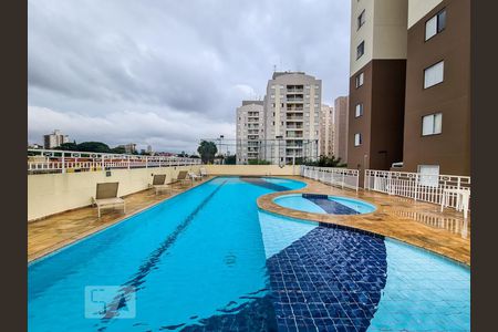 Apartamento à venda com 65m², 2 quartos e 2 vagasÁrea comum - Piscina