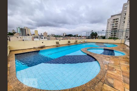 Apartamento à venda com 65m², 2 quartos e 2 vagasÁrea comum - Piscina