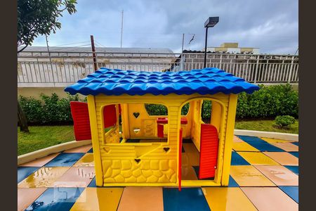 Apartamento à venda com 65m², 2 quartos e 2 vagasÁrea Comum - Playground