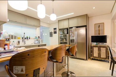 Apartamento à venda com 220m², 4 quartos e 3 vagasCozinha