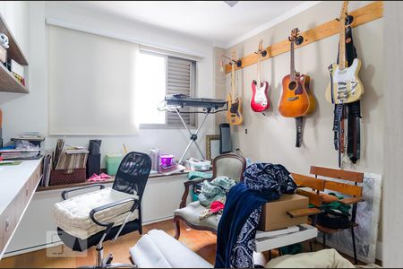 Apartamento à venda com 220m², 4 quartos e 3 vagasQuarto 4