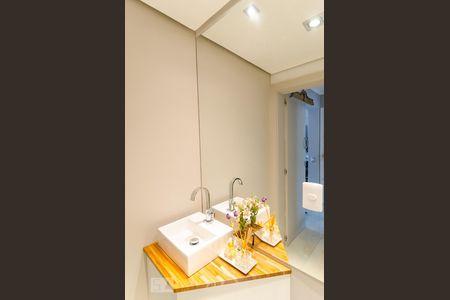 Apartamento à venda com 220m², 4 quartos e 3 vagasLavabo