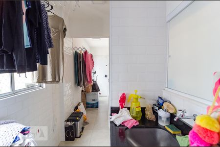 Apartamento à venda com 220m², 4 quartos e 3 vagasLavanderia