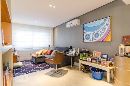 Apartamento à venda com 220m², 4 quartos e 3 vagasSala de TV