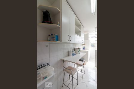 Apartamento à venda com 64m², 2 quartos e 1 vagaCozinha