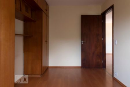 Quarto 1 de apartamento para alugar com 2 quartos, 64m² em Cidade Vargas, São Paulo
