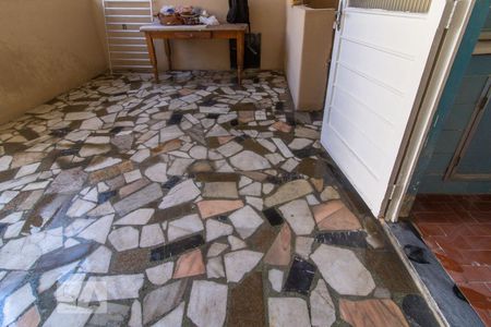 Vista da Sala de casa à venda com 1 quarto, 120m² em Penha, Rio de Janeiro