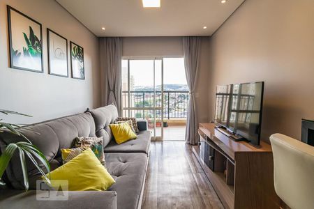 Sala de apartamento à venda com 2 quartos, 68m² em Jardim Tupanci, Barueri