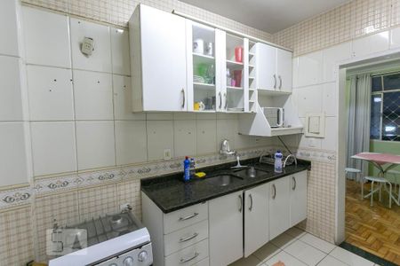 Cozinha de apartamento para alugar com 3 quartos, 95m² em Cruzeiro, Belo Horizonte