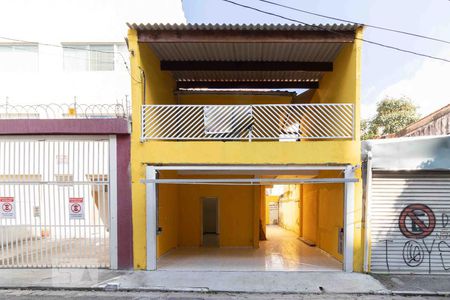 Casa para alugar com 150m², 2 quartos e 3 vagasFachada
