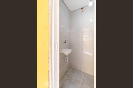 Casa para alugar com 150m², 2 quartos e 3 vagasBanheiro de Serviço