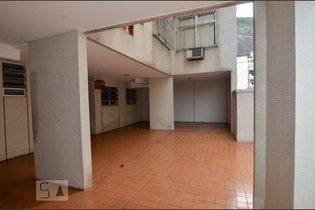 Apartamento para alugar com 68m², 1 quarto e 1 vaga Apartamento para alugar com 68m², 1 quarto e 1 vagaPlayground